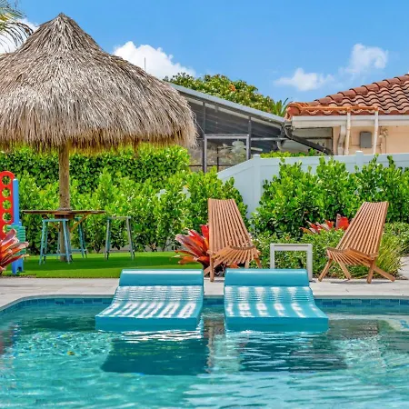 Kingfisher Cay-Near Anna Maria, Img Academy